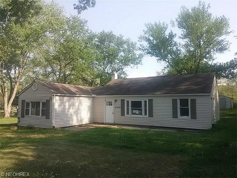 1st image of 4320 Lesh St NE