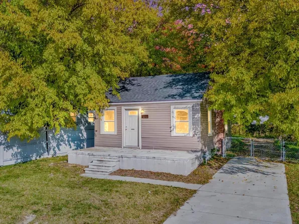 20752 Inkster Rd, Southfield, MI 48033