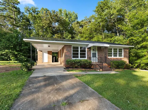 727 Secession Ave, Abbeville, SC 29620