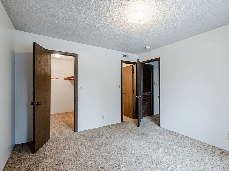 1528 C St #5 — Photo 13