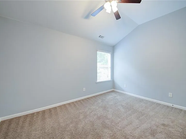 5595 Banner Blvd — Photo 28