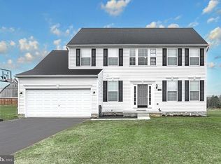 62 Springfield Dr, New Oxford, PA 17350