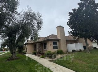2752 W Oriole Ave, Visalia, CA 93291