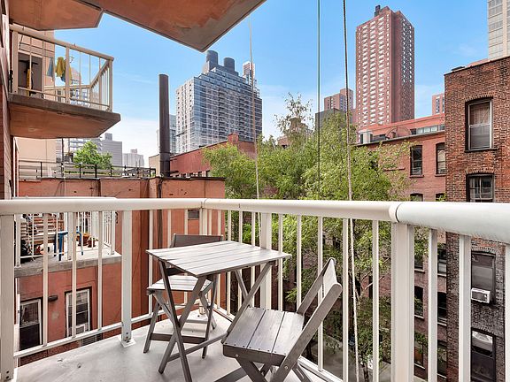 5th image of 206 E 95th St APT 6A