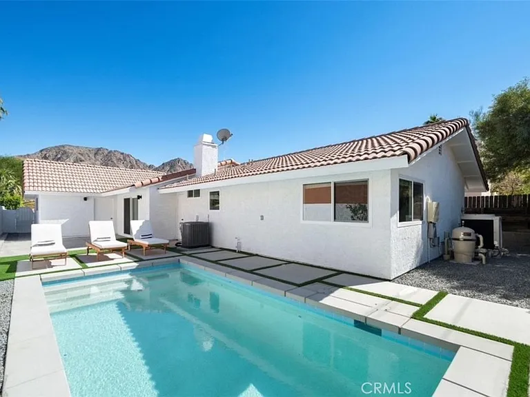 54905 Avenida Diaz — Photo 23
