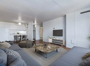 360 Cumberland Ave #610, Winnipeg, MB R3B1T4