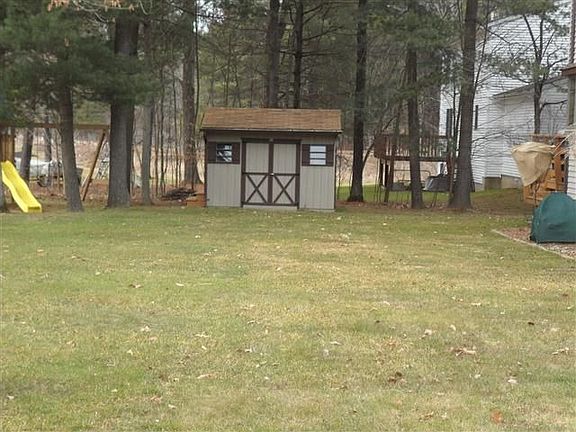 3rd image of 321 Kane Dr
