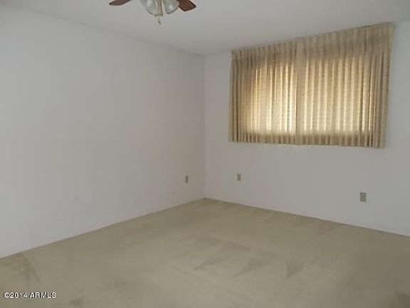 4th image of 10716 W Camelot Cir