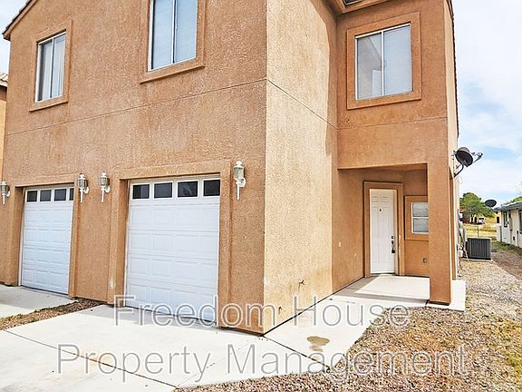 2nd image of 1421 Star Rd #4