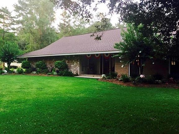 2nd image of 1740 Goodyear Dr