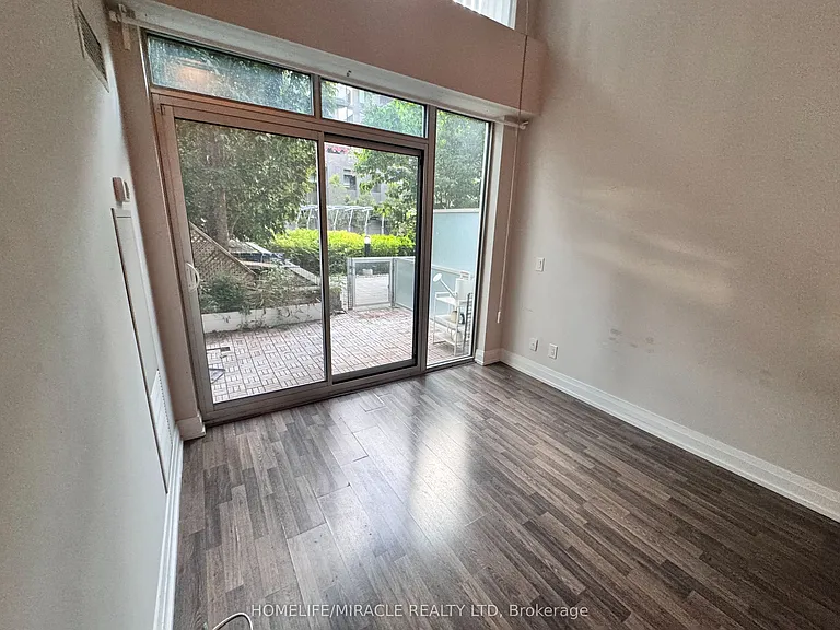 555 Wilson Ave #103 — Photo 31