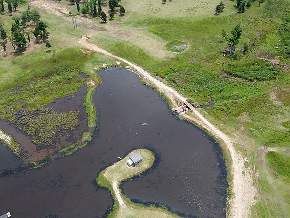 4th image of 540 County Road 3440