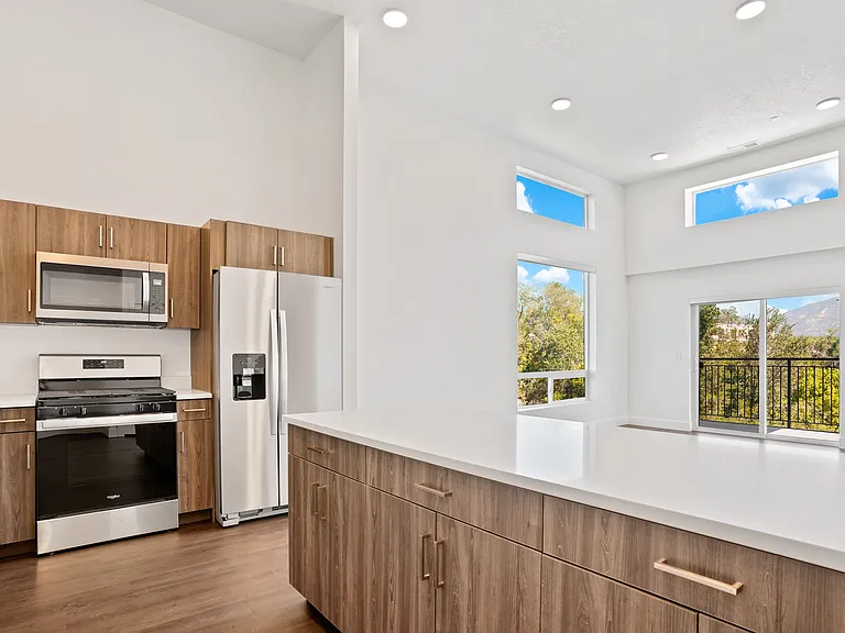 The Parkway Apartments — Photo 22