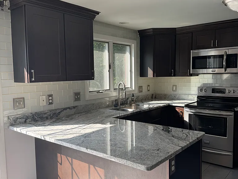109 Larchmont Rd — Photo 6