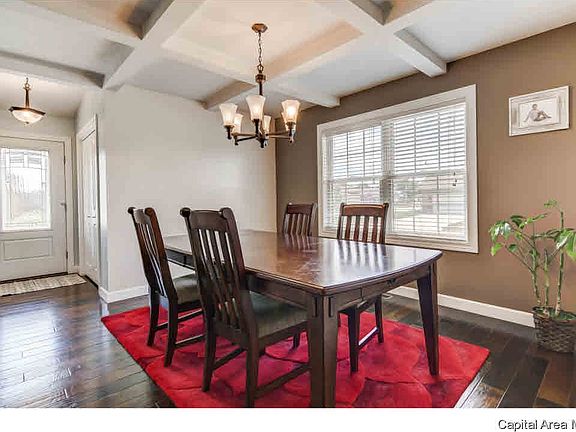 5th image of 295 Green Meadow Dr