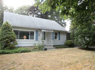 201 N Autumn Dr, Rochester, NY 14626