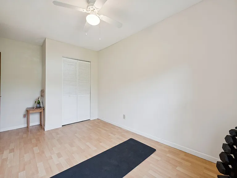 2 Misty Creek Ct — Photo 17