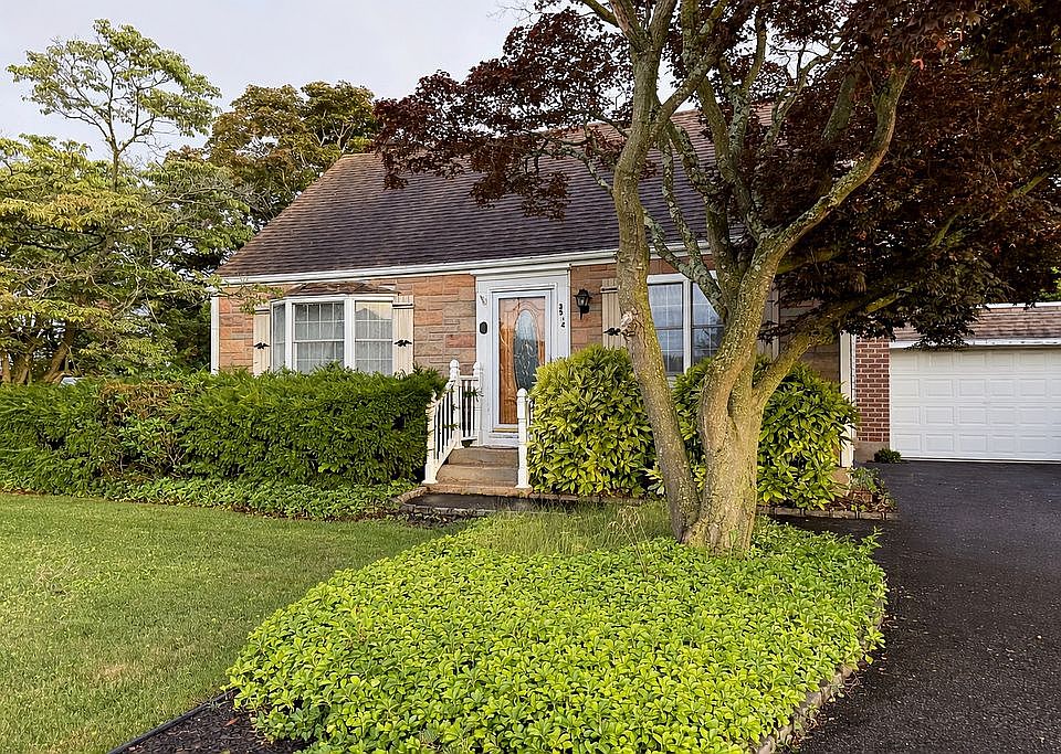 1st image of 3584 Condor Rd