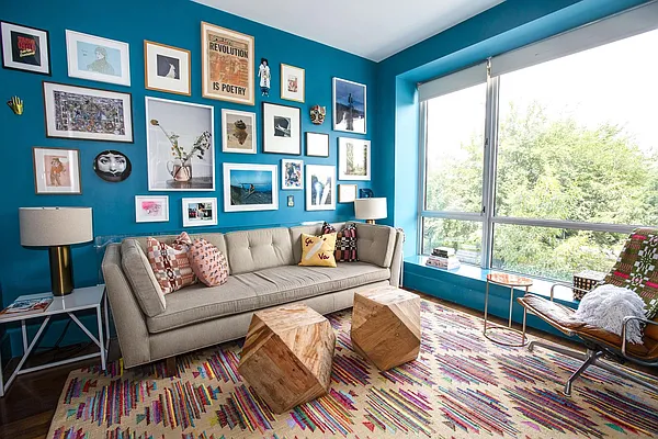 Sold by R New York | media 11