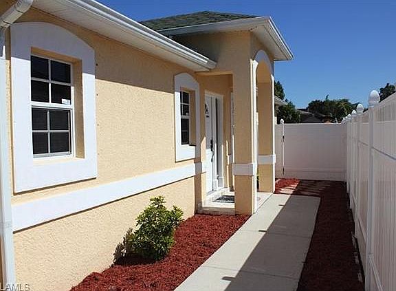 3rd image of 27419 Horne Ave