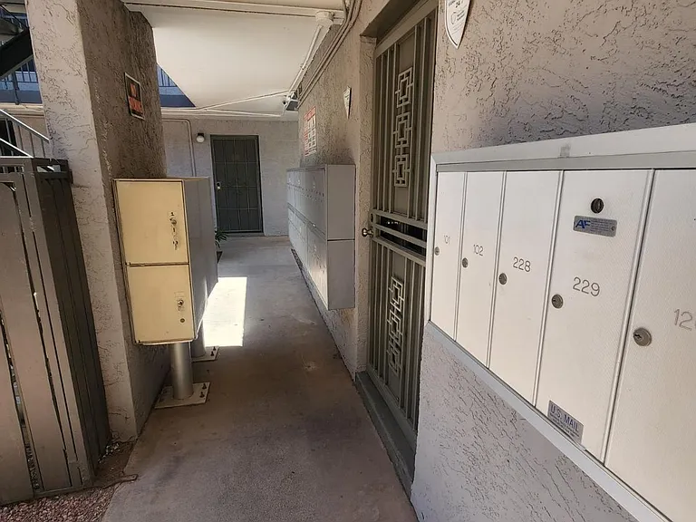 Modern Quarters Apartments — Photo 29