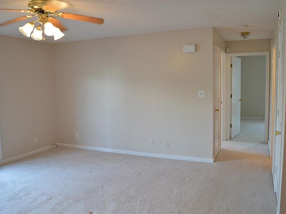 5th image of 398 Jack Miller Blvd APT A