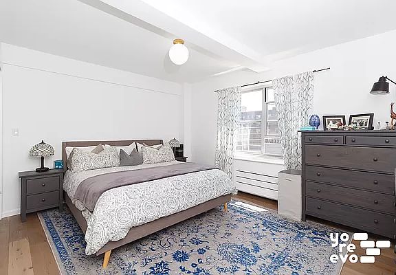 3rd image of 530 Grand St APT D10c