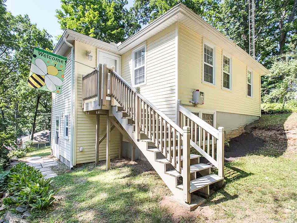 1st image of 1686 Hillcrest Ct