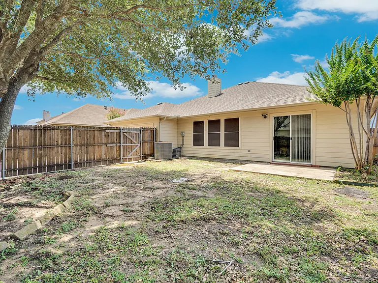 2135 Fair Weather Dr — Photo 15