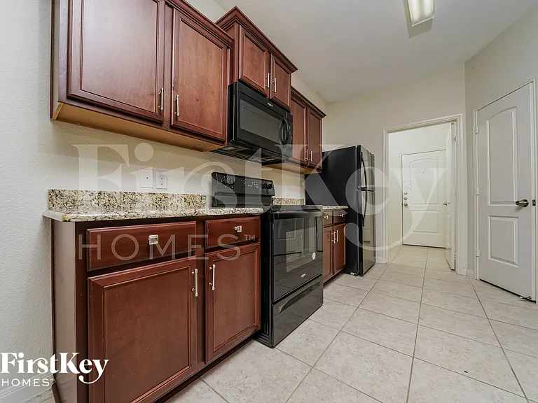 2207 Old Harbor Way — Photo 8