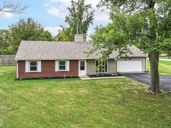 7701 E 71st St, Indianapolis, IN 46256