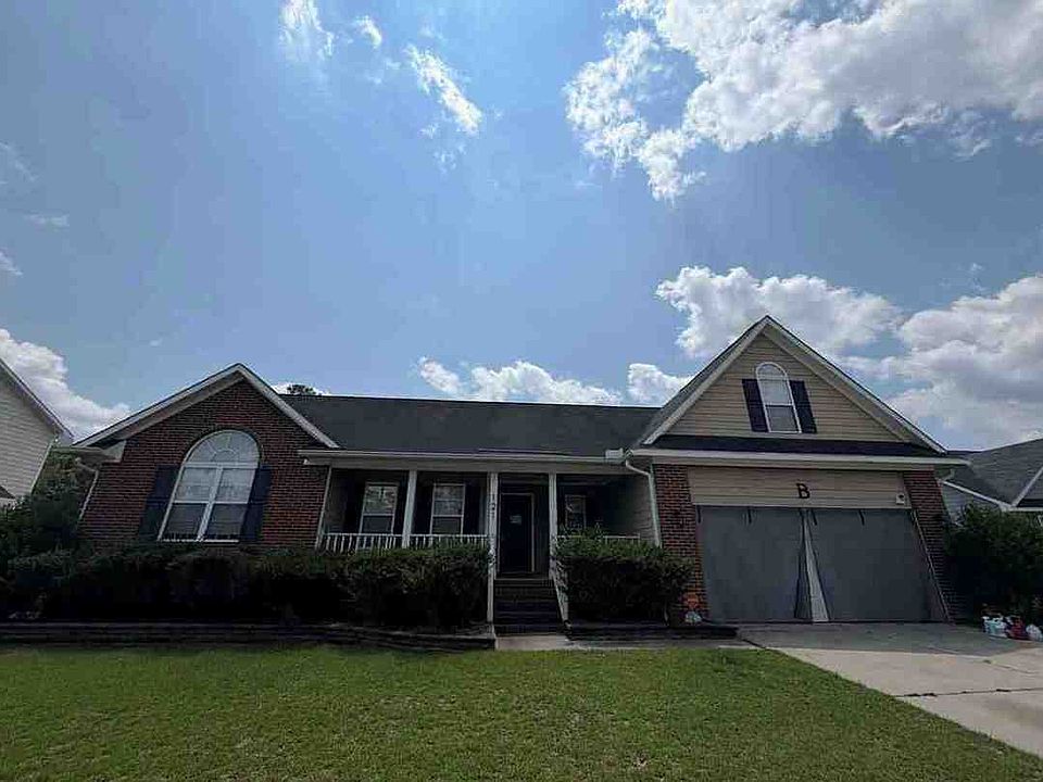 1st image of 121 Blue Water Dr