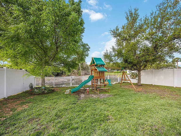 3937 King Bridge Pl — Photo 6