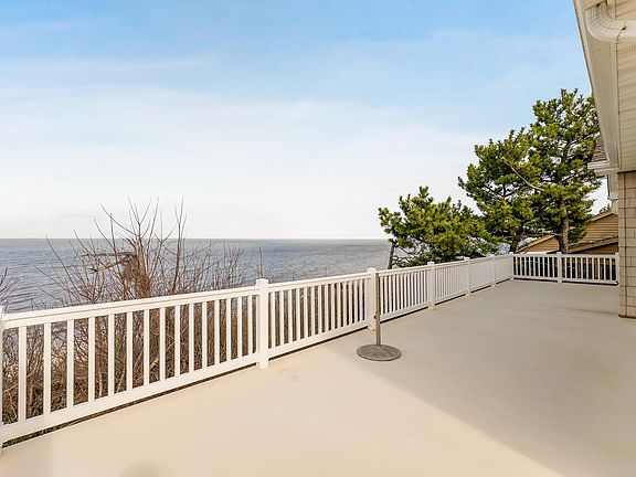 4th image of 3005 Shore Dr