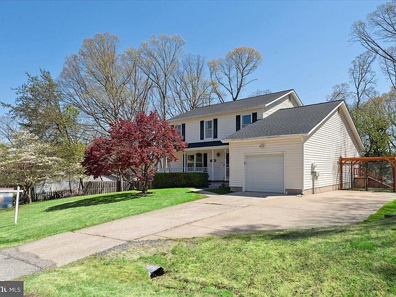 2nd image of 8393 Armstrong Dr