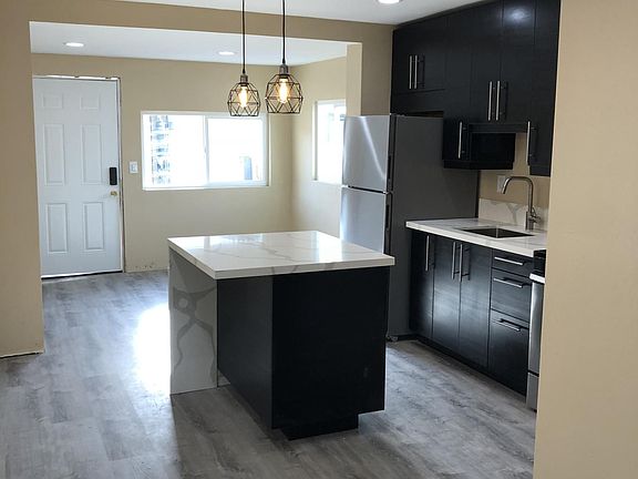 3rd image of 3623 Highland Ave
