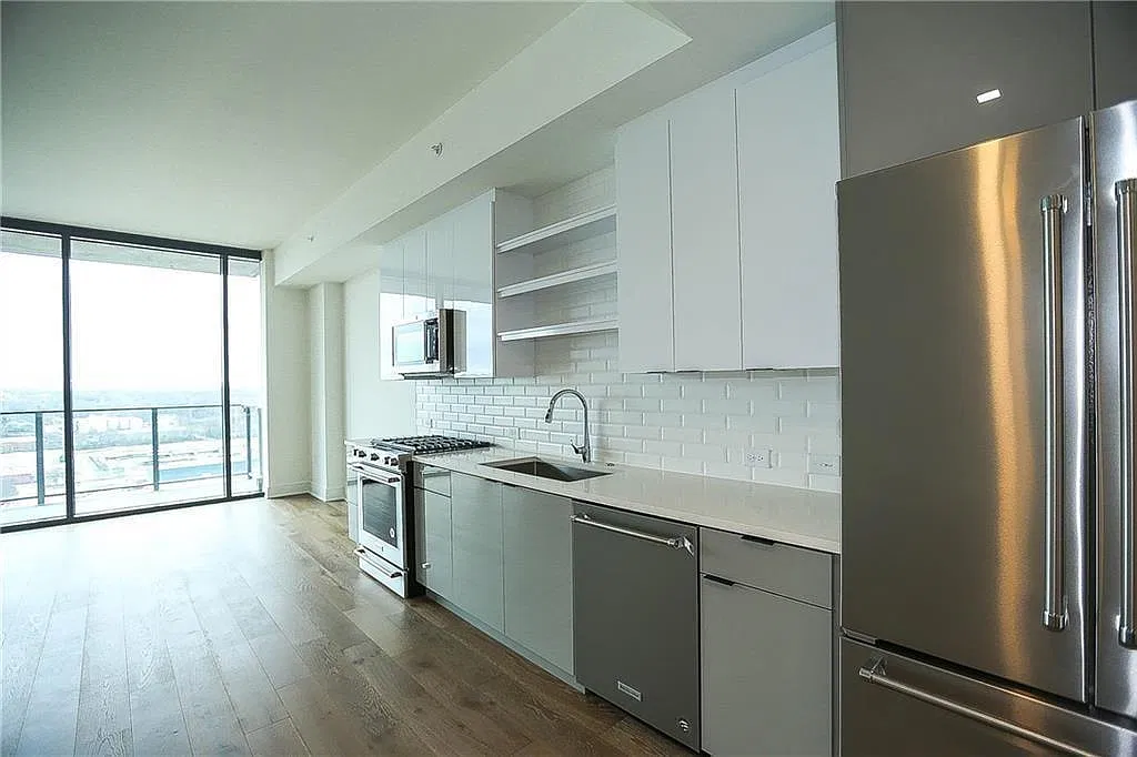 1 bed, 1.0 bath, $1,800 — Photo 4