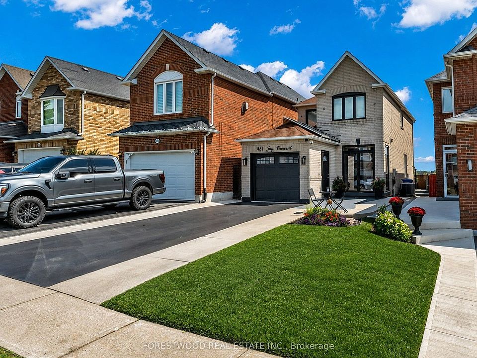 1st image of 451 Jay Cres