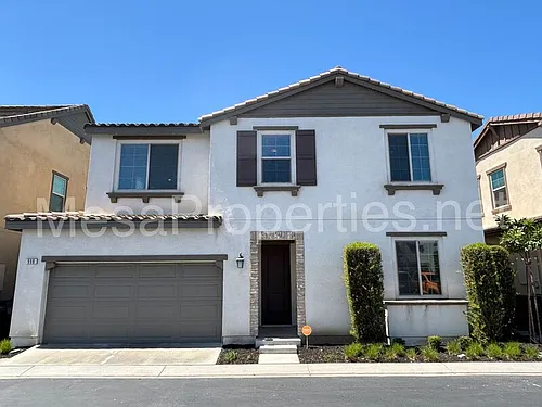 998 Rodeo Rd Photo 1