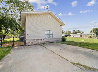 34 N Spruce St, Kellyville, OK 74039