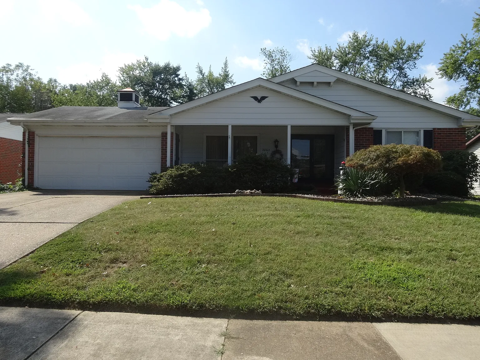 2862 Buckingham Dr photo 1