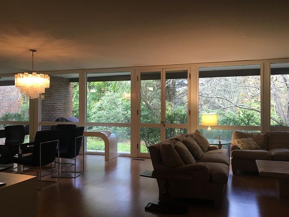 1st image of 207 Perkins St #H-301