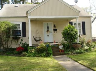 6 Gillis Rd, Portsmouth, VA 23702