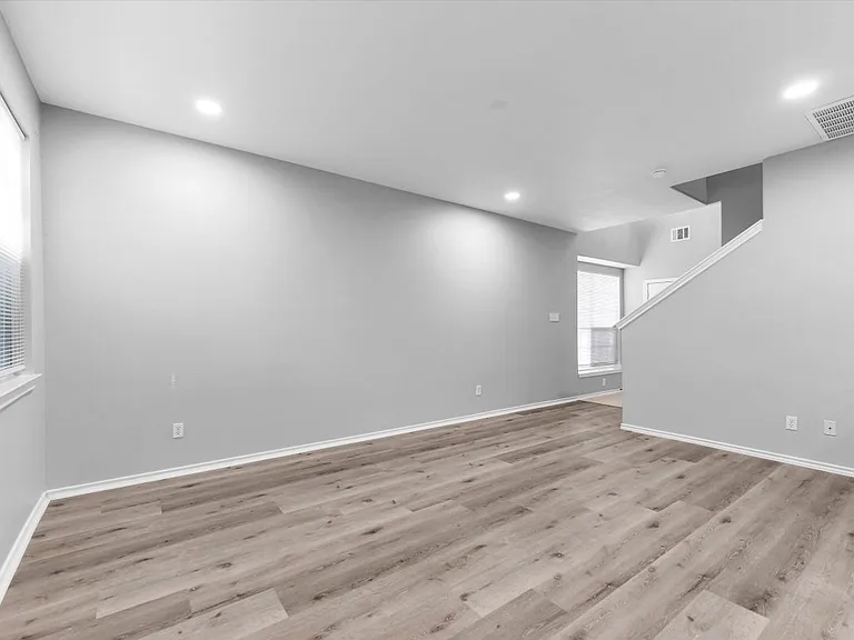 16007 Sandy Path Ln — Photo 29