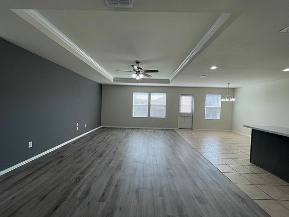 4th image of 5817 Mountain Bluff Dr