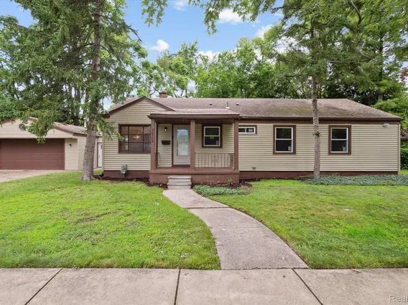 26700 Elmira S, Redford, MI 48239