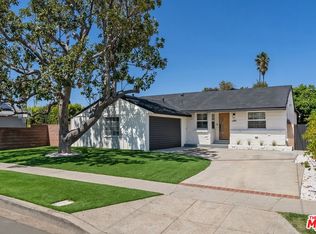 13807 Wyandotte St, Van Nuys, CA 91405
