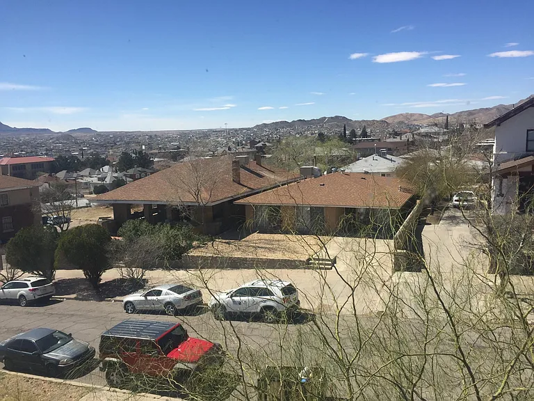 510 Randolph Dr #4 — Photo 9