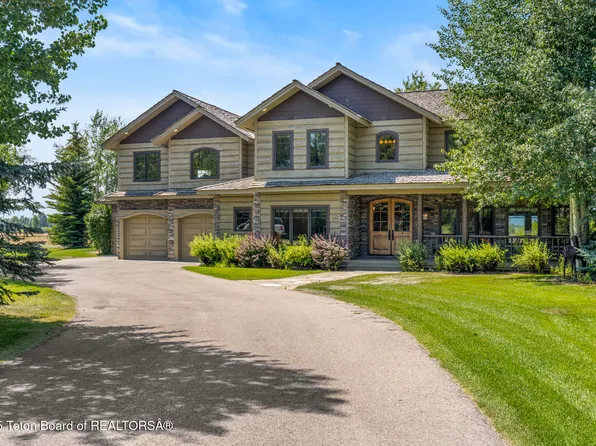 360 Arapahoe Ln, Jackson, WY 83001