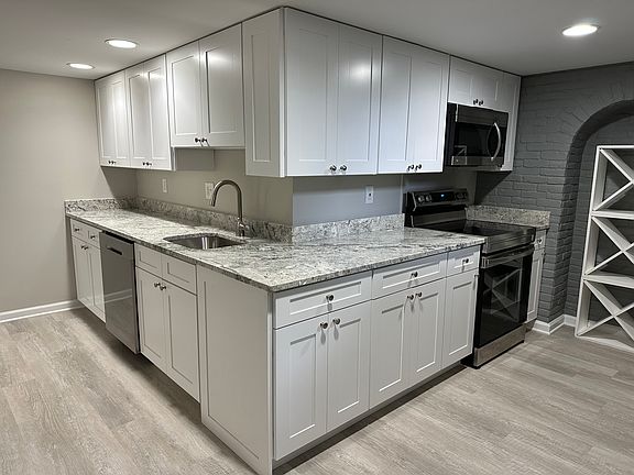 2nd image of 4309 Sundown Rd #B1